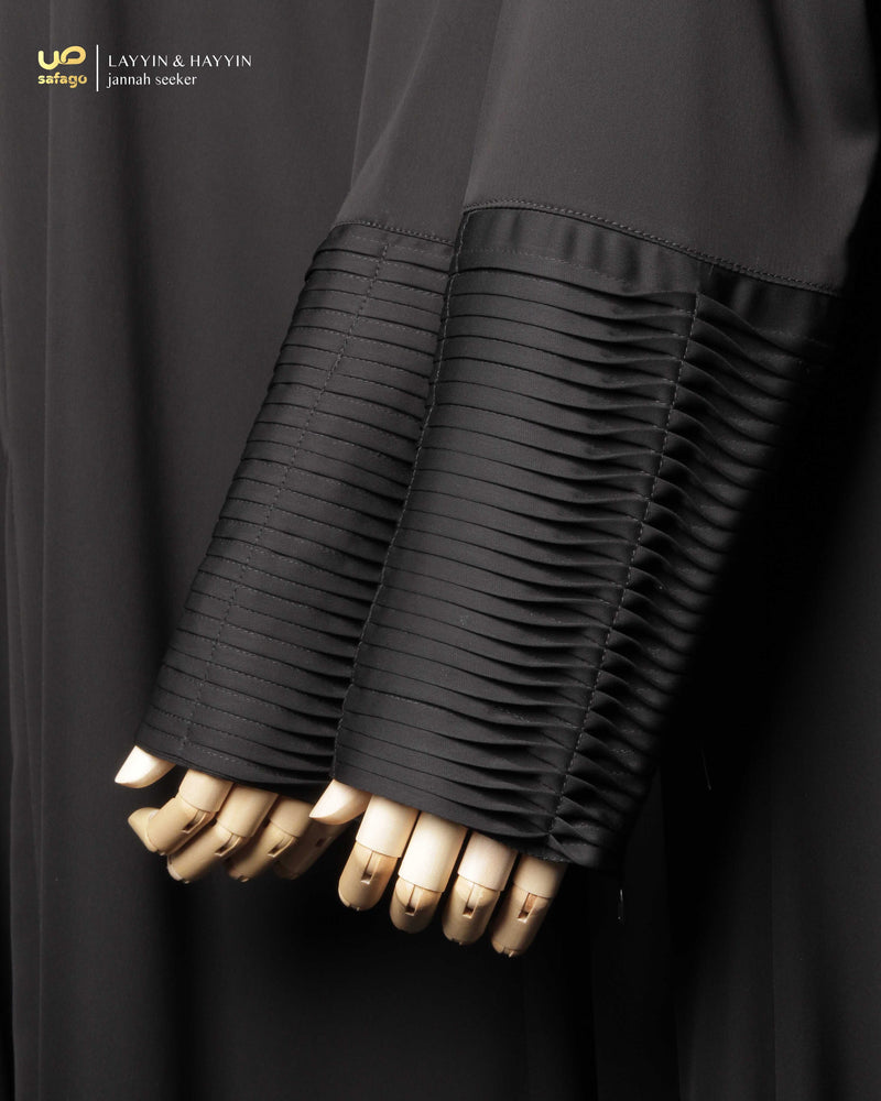 LAYYIN ABAYA BLACK M