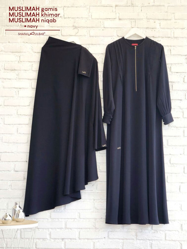 Muslimah Khimar Navy